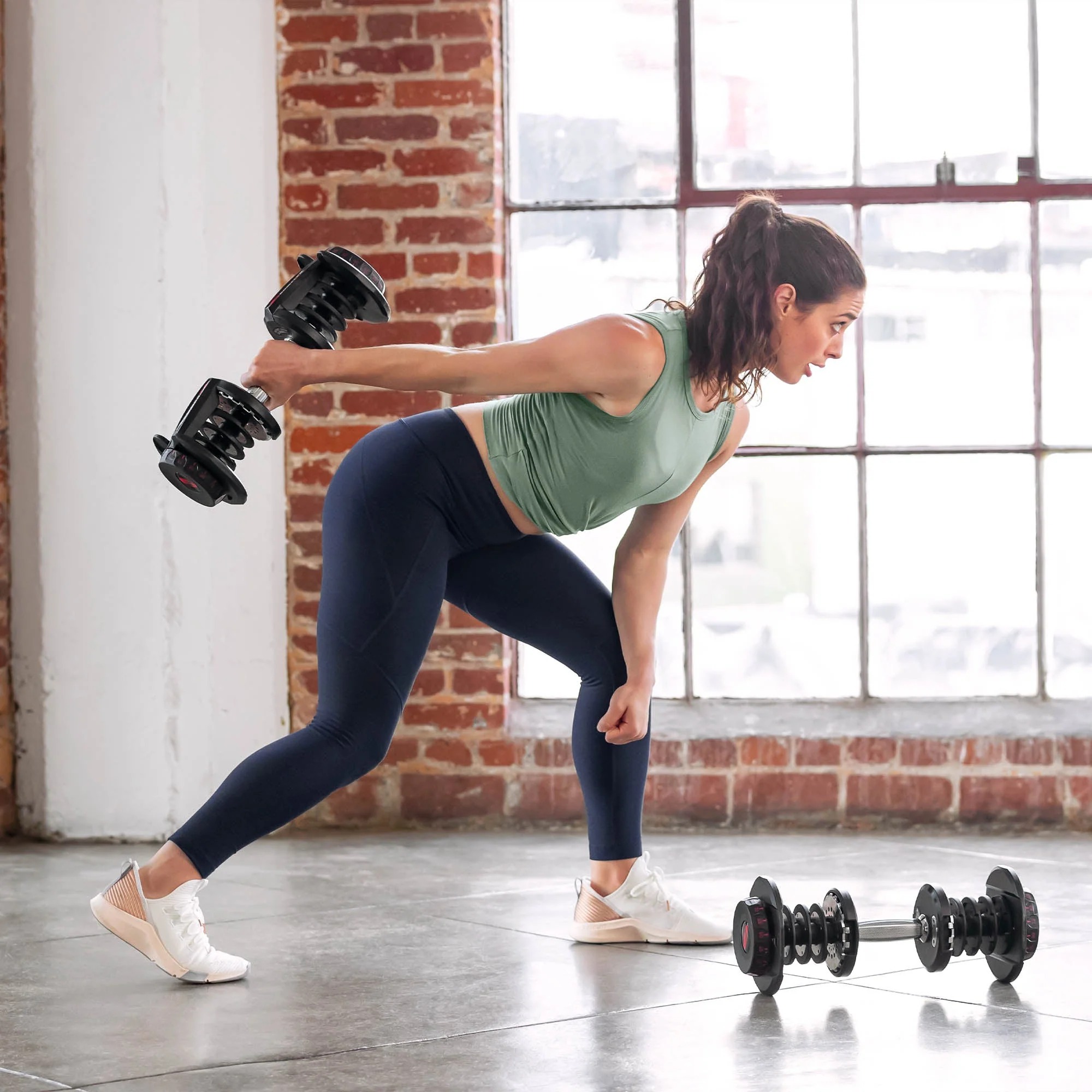BowFlex SelectTech 1090i Adjustable Dumbbell Set - Image 7