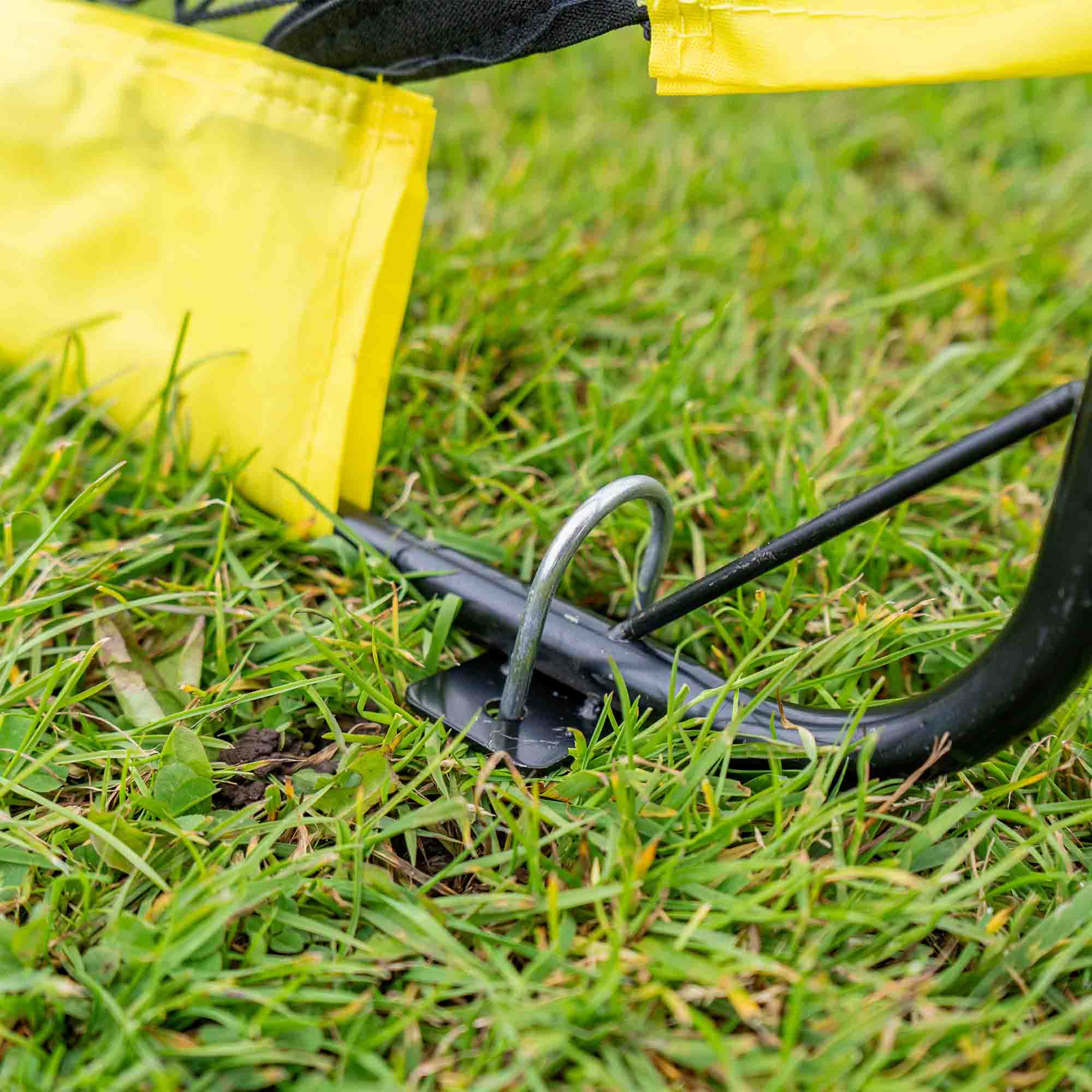 Kickmaster Fibreglass Flexi Football Goal - Image 9
