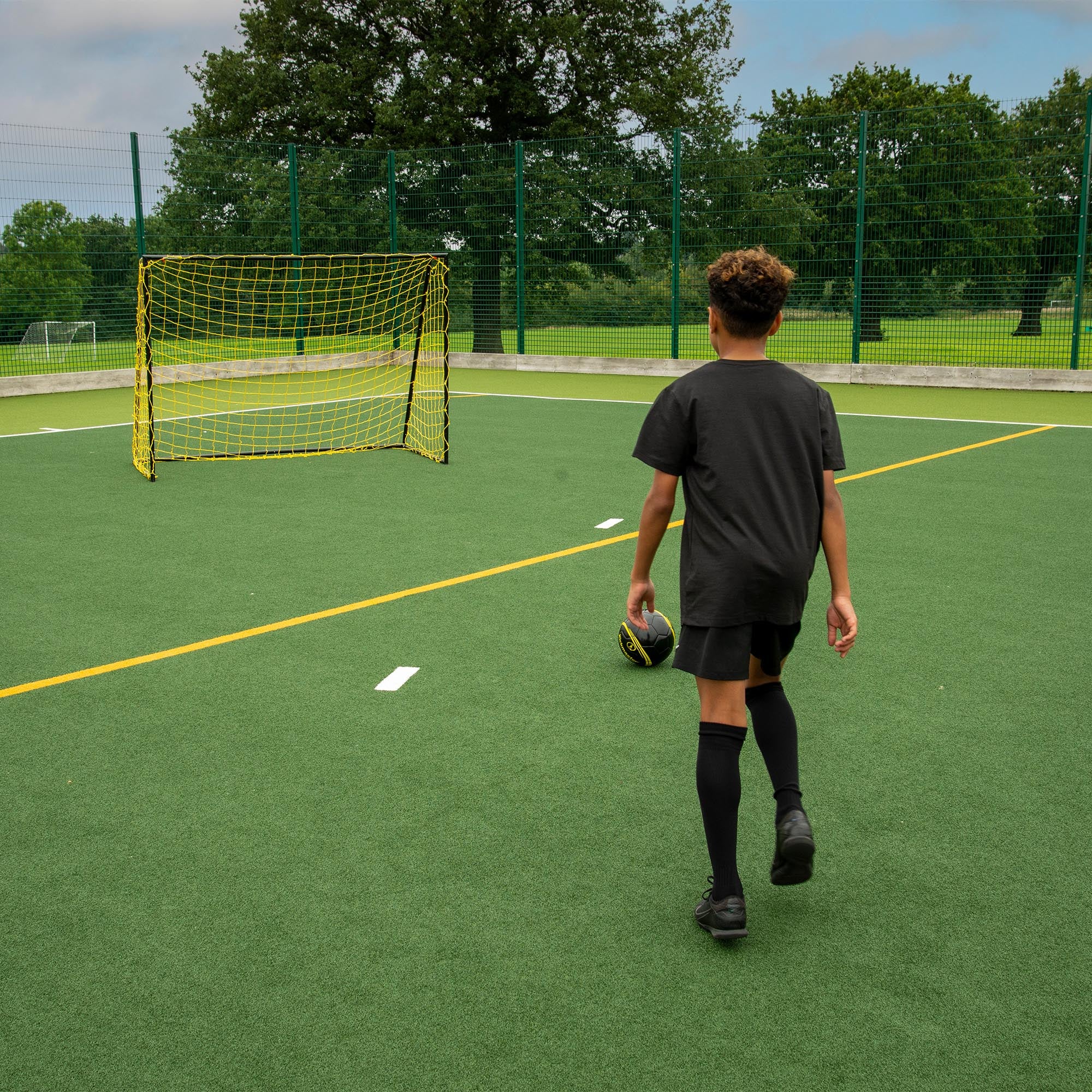 Kickmaster HD Performance Football Goal - Image 2