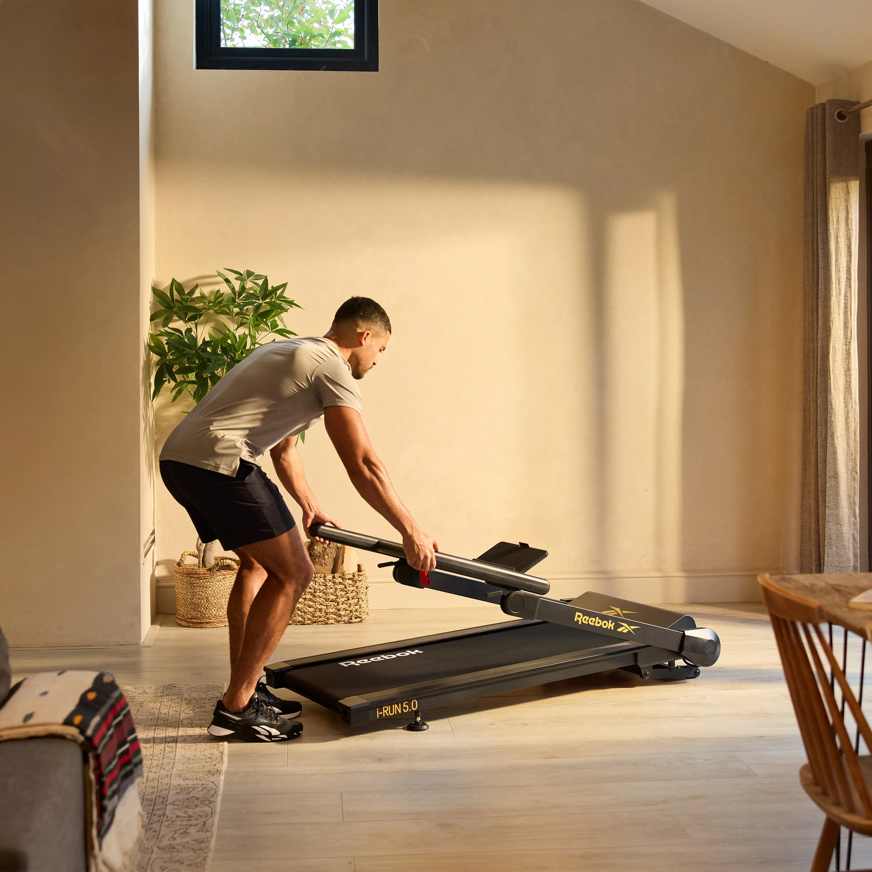 Reebok i-Run 5.0 Folding Treadmill - Image 6