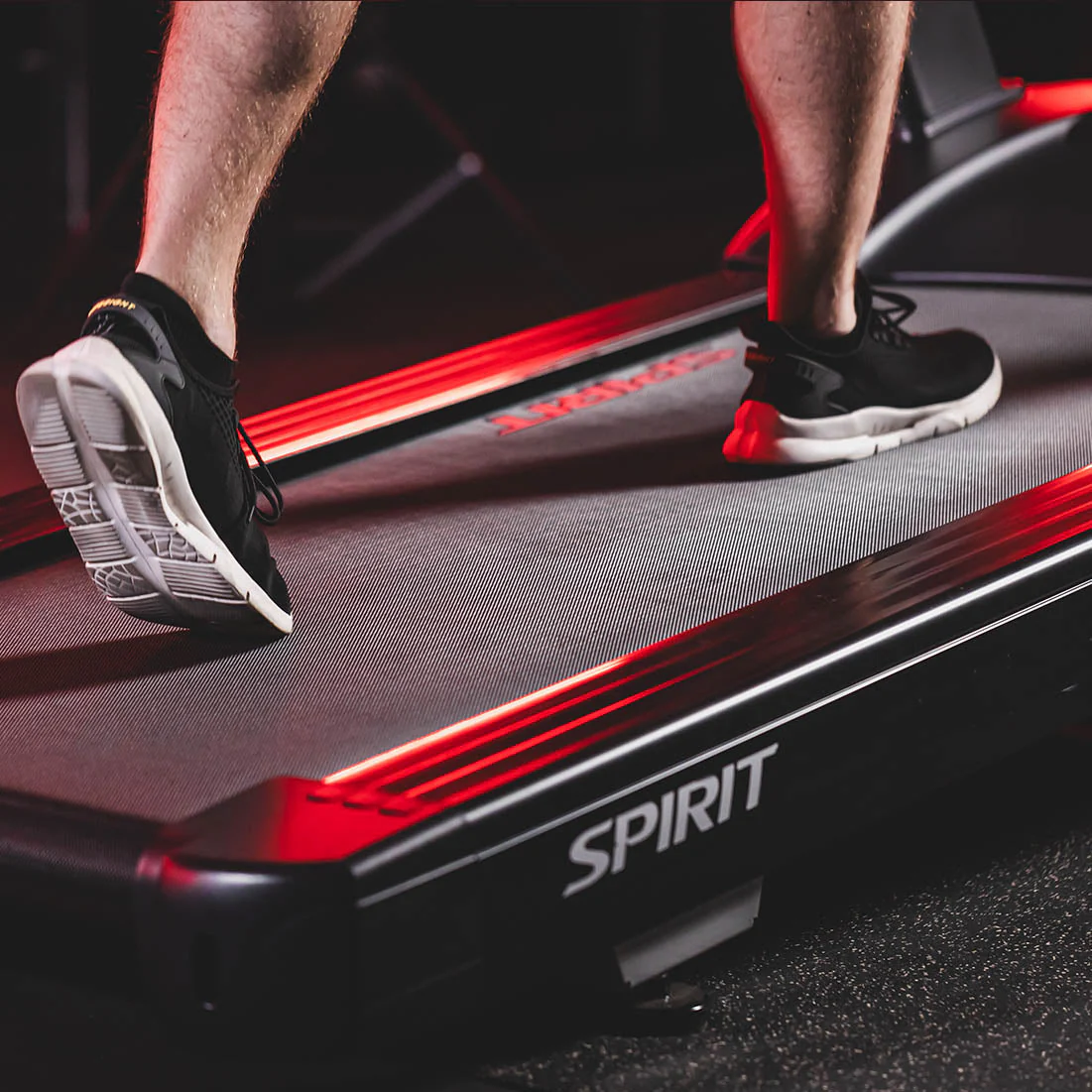 Spirit Fitness CT800+ Treadmill - Image 8