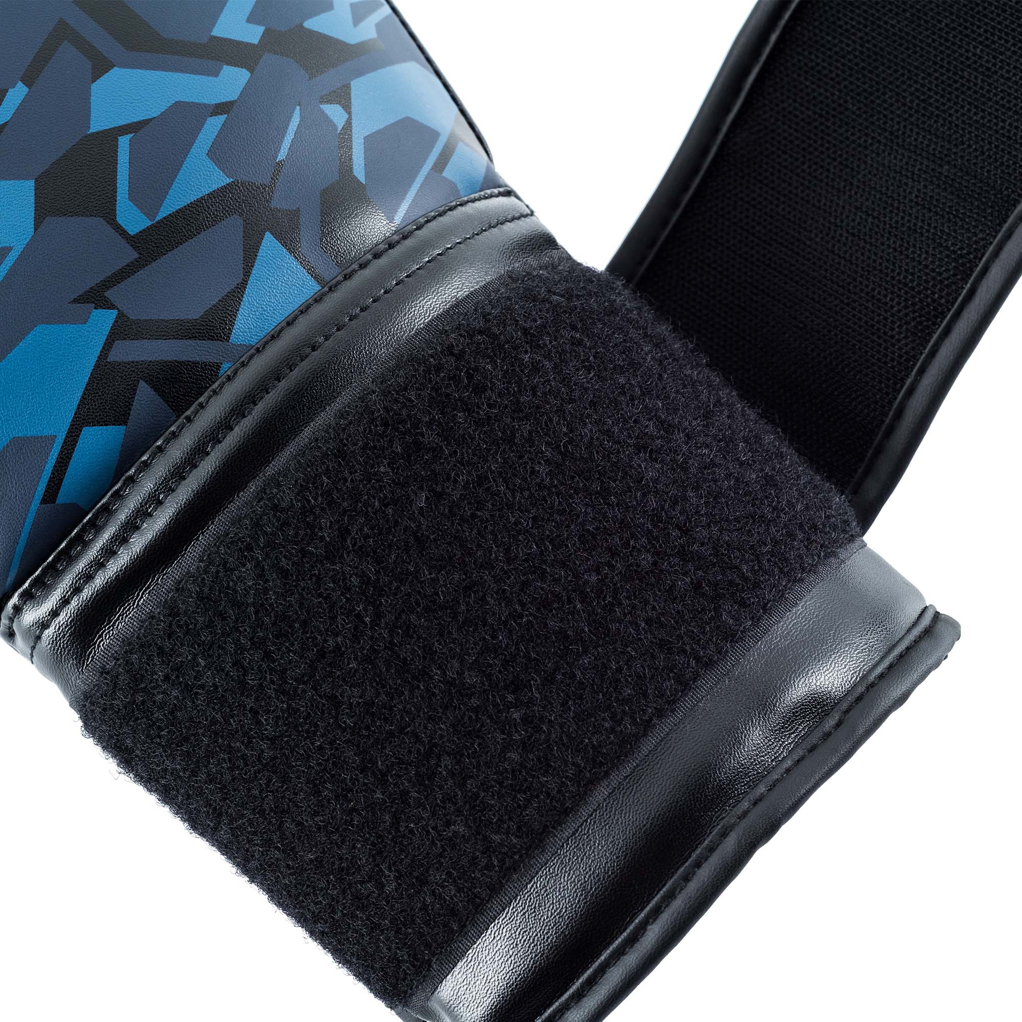 UFC Octagon Camo Boxing Gloves - Image 17