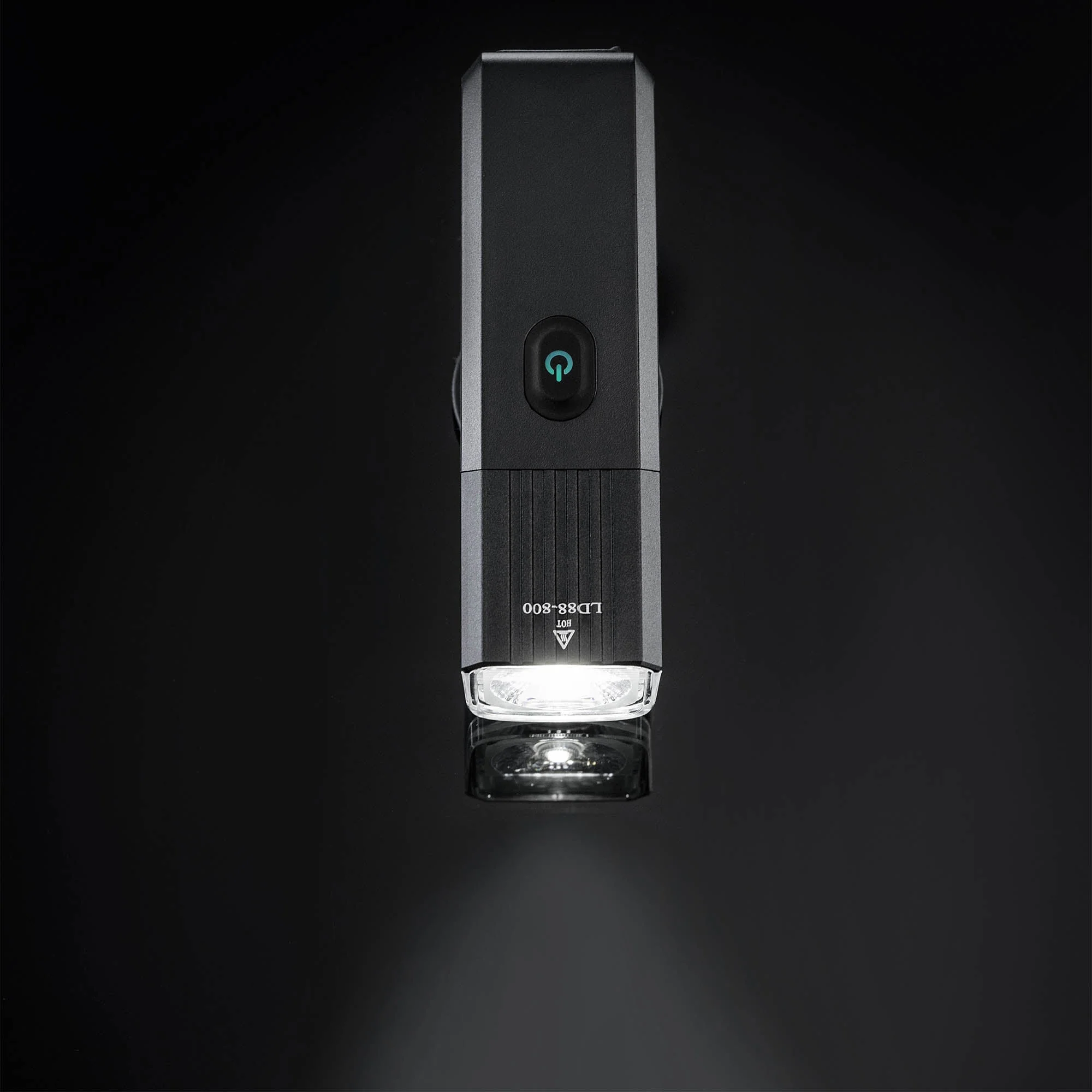 Viavito USB Rechargeable 600 Lumens Front and Rear Light Set - Image 4