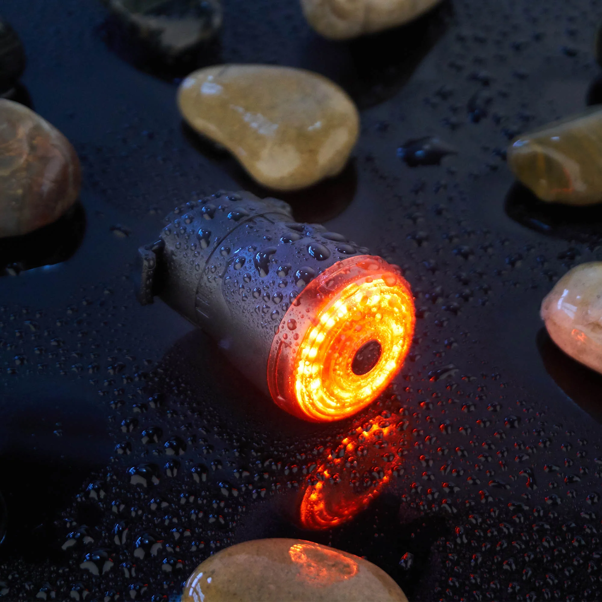Viavito USB Rechargeable 600 Lumens Front and Rear Light Set - Image 6